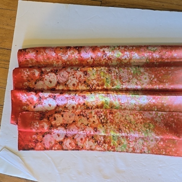 Womens SILK Vibrant Floral SALMON Coral Orange Luxury Silk Wrap SCARF LARGE - Picture 4 of 6